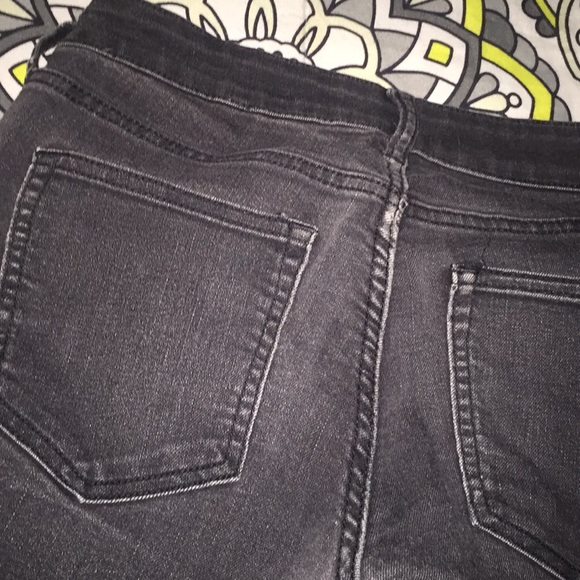 Black and grey ish jeans 🖤 - Picture 4 of 4